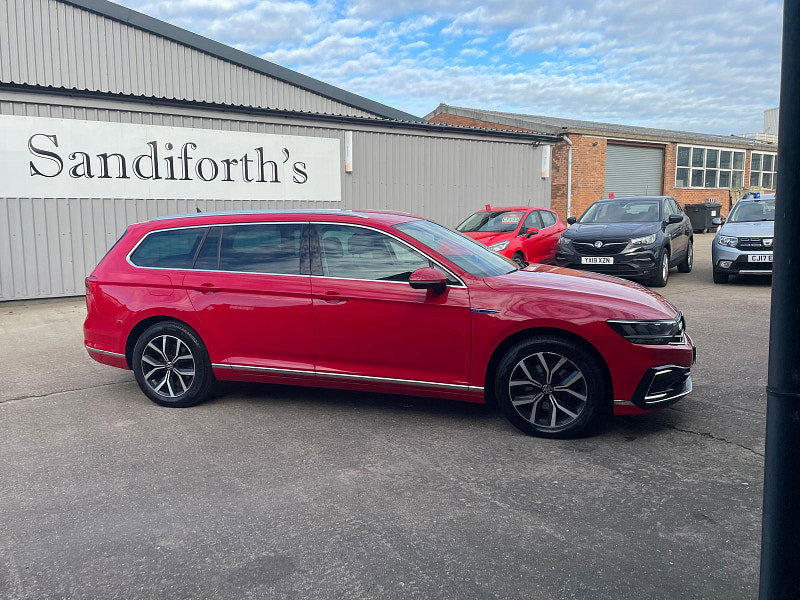 Volkswagen Passat 1.4 TSI 13kWh GTE Estate 5dr Petrol Plug-in Hybrid DSG Euro 6 (s/s) (218 ps) 5dr Automatic 2026