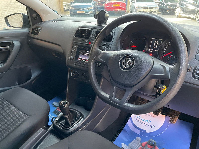 Volkswagen Polo 1.0 BlueMotion Tech S Hatchback 5dr Petrol Manual Euro 6 (s/s) (A/C) CHEAP TAX, 9 SERVICES  (60 ps) 5dr Manual 2025