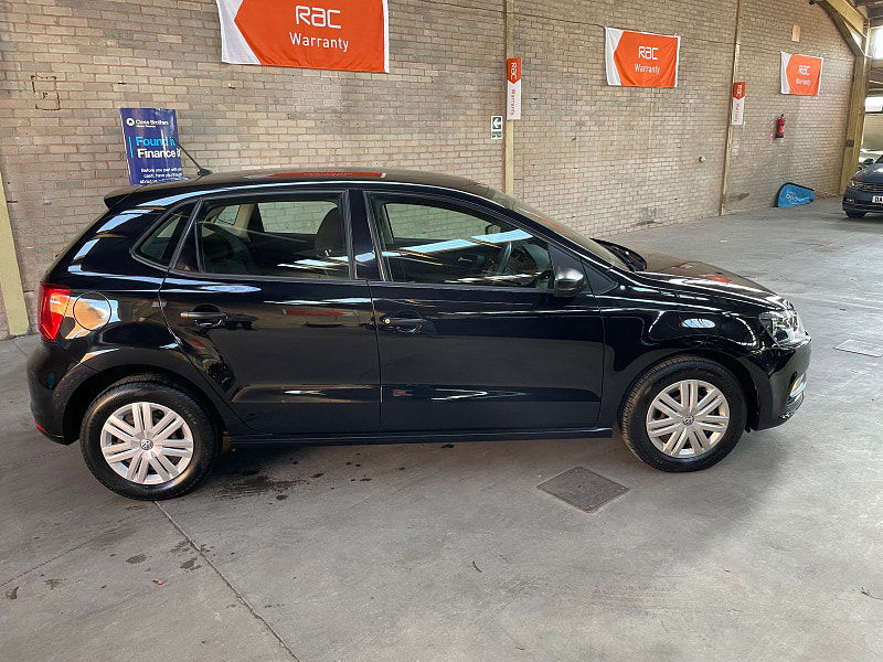Volkswagen Polo 1.0 BlueMotion Tech S Hatchback 5dr Petrol Manual Euro 6 (s/s) (A/C) CHEAP TAX, 9 SERVICES  (60 ps) 5dr Manual 2025