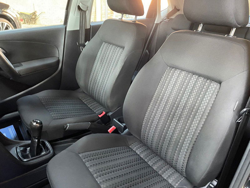 Volkswagen Polo 1.0 BlueMotion Tech S Hatchback 5dr Petrol Manual Euro 6 (s/s) (A/C) CHEAP TAX, 9 SERVICES  (60 ps) 5dr Manual 2025
