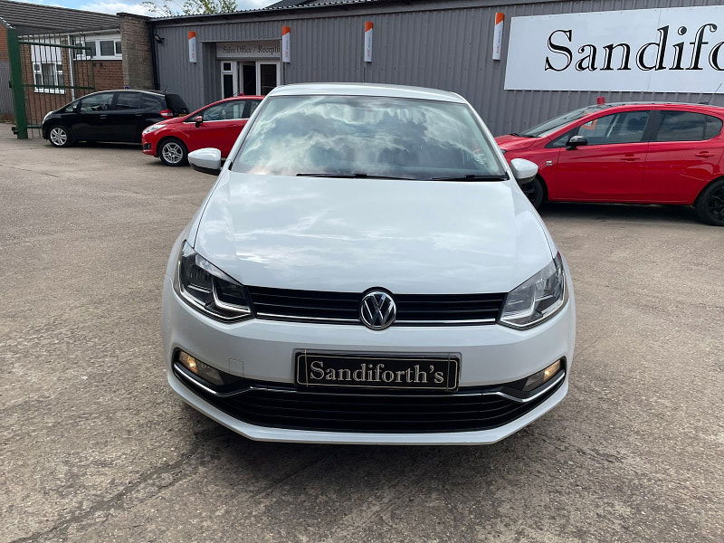 Volkswagen Polo 1.2 TSI BlueMotion Tech SE Hatchback 5dr Petrol Manual Euro 6 (s/s) (90 ps) Only 1 Former Keeper 5dr Manual 2024