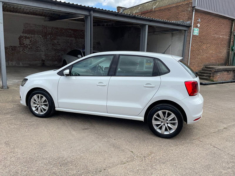 Volkswagen Polo 1.2 TSI BlueMotion Tech SE Hatchback 5dr Petrol Manual Euro 6 (s/s) (90 ps) 5dr Manual 2025