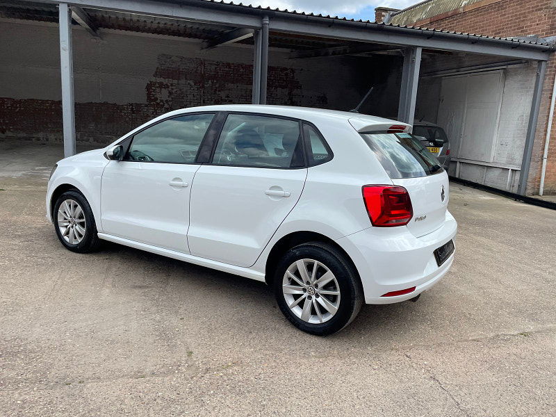 Volkswagen Polo 1.2 TSI BlueMotion Tech SE Hatchback 5dr Petrol Manual Euro 6 (s/s) (90 ps) Only 1 Former Keeper 5dr Manual 2024