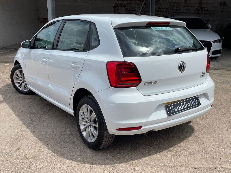 Volkswagen Polo 1.2 TSI BlueMotion Tech SE Hatchback 5dr Petrol Manual Euro 6 (s/s) (90 ps) 5dr Manual 2025