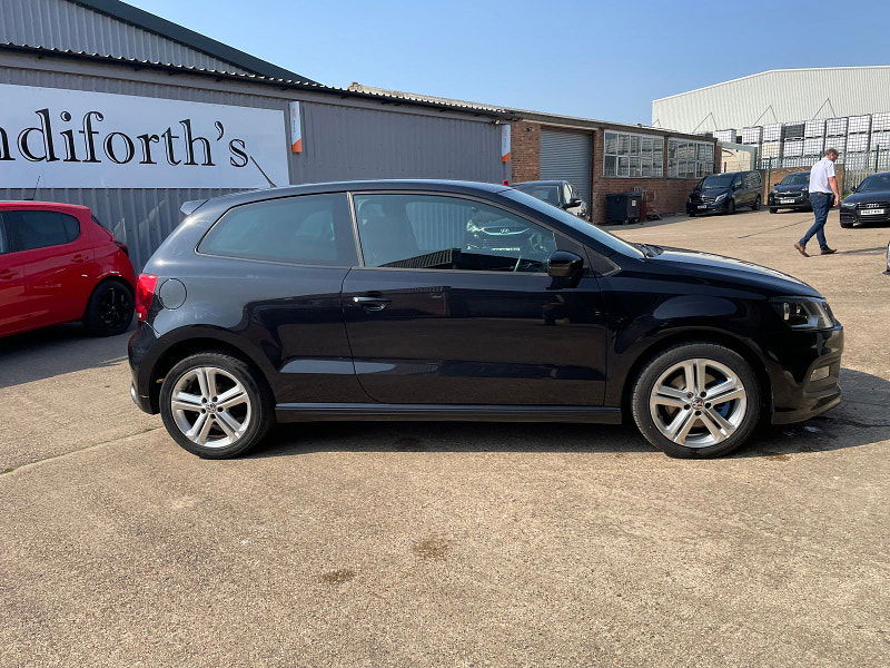 Volkswagen Polo 1.2 TSI R-Line Hatchback 3dr Petrol Manual Euro 5 (105 ps) 11 Services, New Timing Chain 3dr Manual 2025