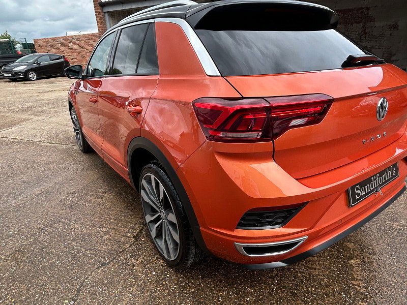 Volkswagen T-Roc 2.0 TDI R-Line SUV 5dr Diesel DSG Euro 6 (s/s) (150 ps) 5dr Automatic 2026