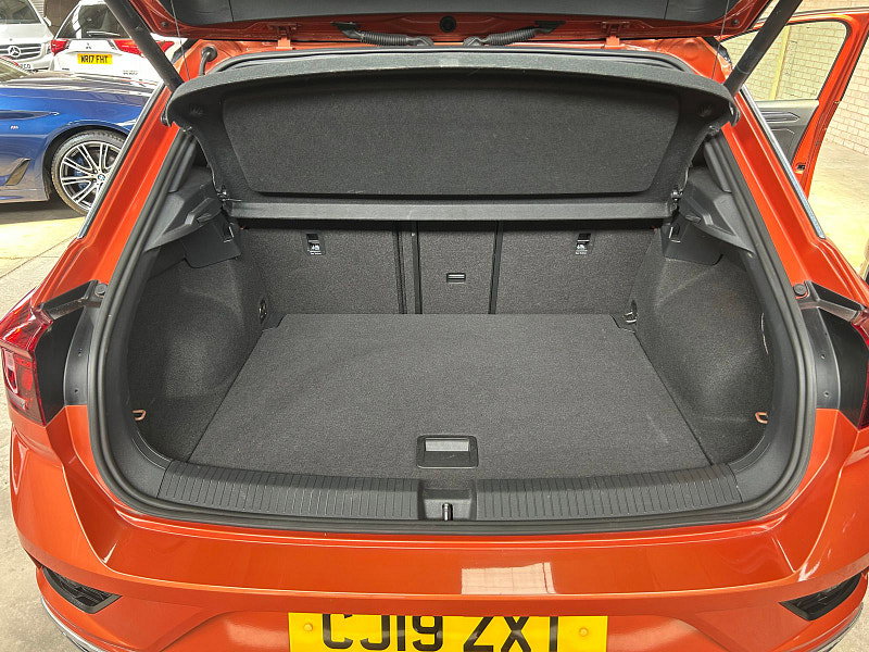 Volkswagen T-Roc 2.0 TDI R-Line SUV 5dr Diesel DSG Euro 6 (s/s) (150 ps) 5dr Automatic 2026
