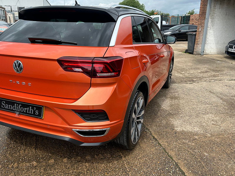 Volkswagen T-Roc 2.0 TDI R-Line SUV 5dr Diesel DSG Euro 6 (s/s) (150 ps) 5dr Automatic 2026