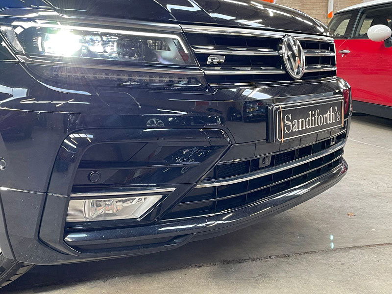 Volkswagen Tiguan 2.0 R-LINE TDI BMT 4MOTION DSG 5d 188 BHP PAN ROOF, HEAD UP DISPLAY DYNAUDIO, REVERSING CAMERA, SAT NAV 5dr Automatic 2025