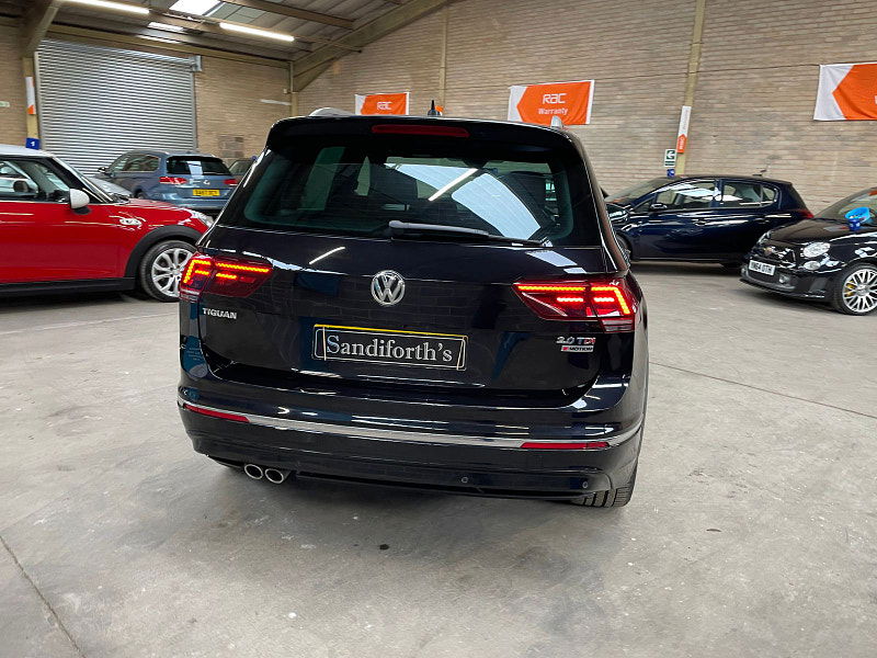 Volkswagen Tiguan 2.0 R-LINE TDI BMT 4MOTION DSG 5d 188 BHP PAN ROOF, HEAD UP DISPLAY DYNAUDIO, REVERSING CAMERA, SAT NAV 5dr Automatic 2025