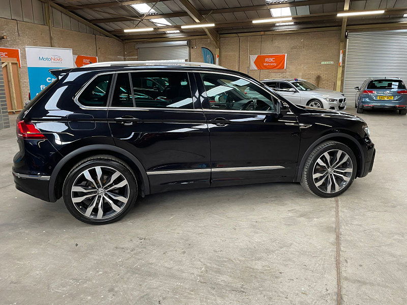 Volkswagen Tiguan 2.0 R-LINE TDI BMT 4MOTION DSG 5d 188 BHP PAN ROOF, HEAD UP DISPLAY DYNAUDIO, REVERSING CAMERA, SAT NAV 5dr Automatic 2025