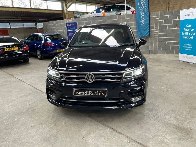 Volkswagen Tiguan 2.0 R-LINE TDI BMT 4MOTION DSG 5d 188 BHP PAN ROOF, HEAD UP DISPLAY DYNAUDIO, REVERSING CAMERA, SAT NAV 5dr Automatic 2025