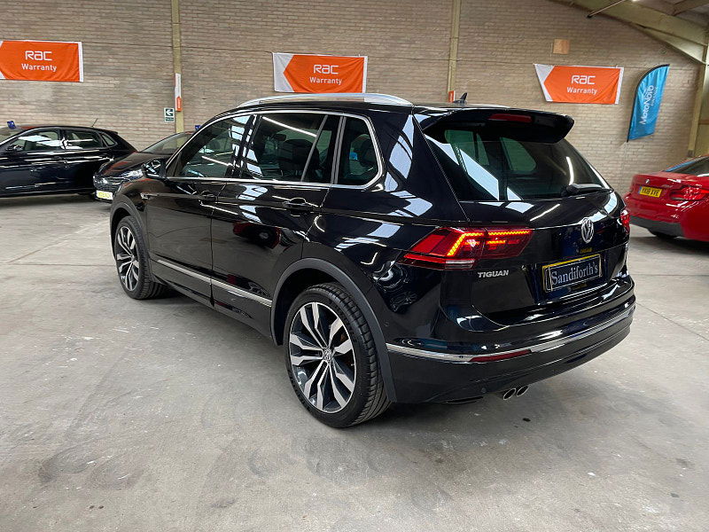 Volkswagen Tiguan 2.0 R-LINE TDI BMT 4MOTION DSG 5d 188 BHP PAN ROOF, HEAD UP DISPLAY DYNAUDIO, REVERSING CAMERA, SAT NAV 5dr Automatic 2025