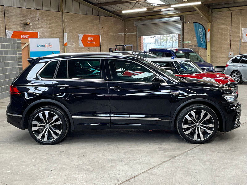 Volkswagen Tiguan 2.0 R-LINE TDI BMT 4MOTION DSG 5d 188 BHP PAN ROOF, HEAD UP DISPLAY DYNAUDIO, REVERSING CAMERA, SAT NAV 5dr Automatic 2025