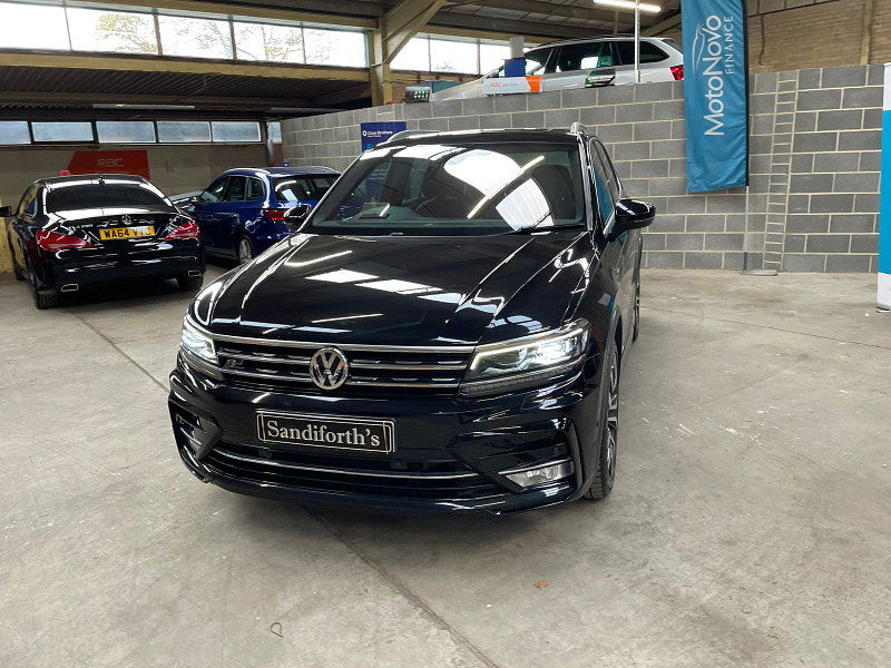 Volkswagen Tiguan 2.0 R-LINE TDI BMT 4MOTION DSG 5d 188 BHP PAN ROOF, HEAD UP DISPLAY DYNAUDIO, REVERSING CAMERA, SAT NAV 5dr Automatic 2025