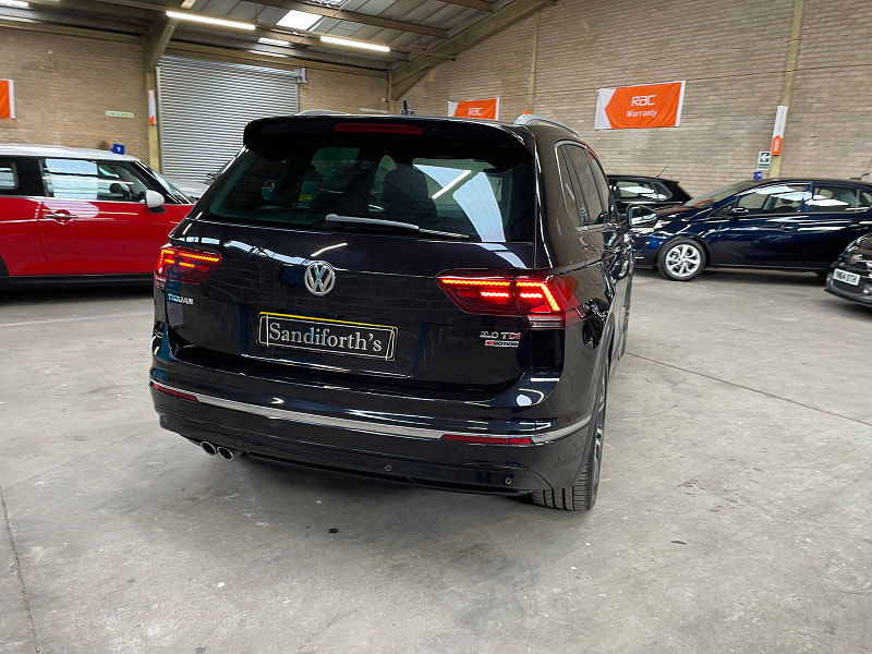 Volkswagen Tiguan 2.0 R-LINE TDI BMT 4MOTION DSG 5d 188 BHP PAN ROOF, HEAD UP DISPLAY DYNAUDIO, REVERSING CAMERA, SAT NAV 5dr Automatic 2025