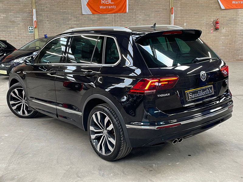 Volkswagen Tiguan 2.0 R-LINE TDI BMT 4MOTION DSG 5d 188 BHP PAN ROOF, HEAD UP DISPLAY DYNAUDIO, REVERSING CAMERA, SAT NAV 5dr Automatic 2025