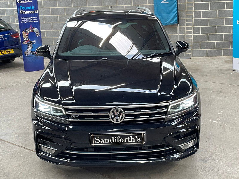 Volkswagen Tiguan 2.0 R-LINE TDI BMT 4MOTION DSG 5d 188 BHP PAN ROOF, HEAD UP DISPLAY DYNAUDIO, REVERSING CAMERA, SAT NAV 5dr Automatic 2025