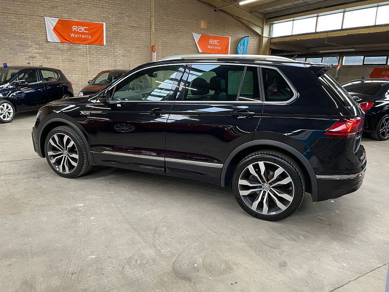 Volkswagen Tiguan 2.0 R-LINE TDI BMT 4MOTION DSG 5d 188 BHP PAN ROOF, HEAD UP DISPLAY DYNAUDIO, REVERSING CAMERA, SAT NAV 5dr Automatic 2025