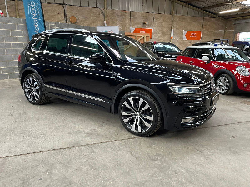 Volkswagen Tiguan 2.0 R-LINE TDI BMT 4MOTION DSG 5d 188 BHP PAN ROOF, HEAD UP DISPLAY DYNAUDIO, REVERSING CAMERA, SAT NAV 5dr Automatic 2025