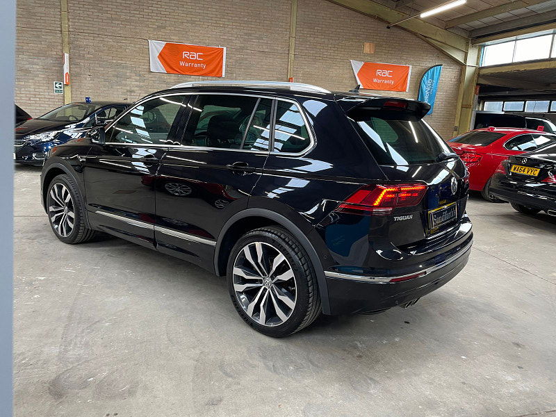 Volkswagen Tiguan 2.0 R-LINE TDI BMT 4MOTION DSG 5d 188 BHP PAN ROOF, HEAD UP DISPLAY DYNAUDIO, REVERSING CAMERA, SAT NAV 5dr Automatic 2025