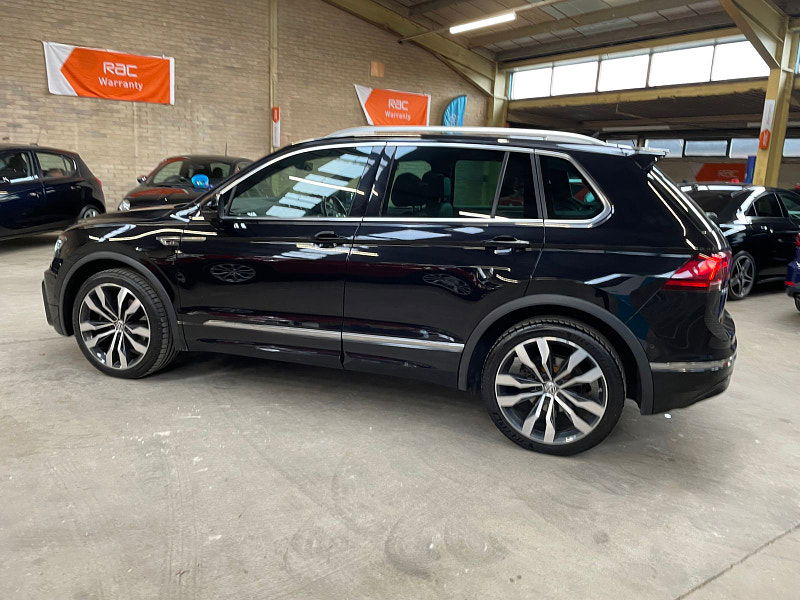 Volkswagen Tiguan 2.0 R-LINE TDI BMT 4MOTION DSG 5d 188 BHP PAN ROOF, HEAD UP DISPLAY DYNAUDIO, REVERSING CAMERA, SAT NAV 5dr Automatic 2025