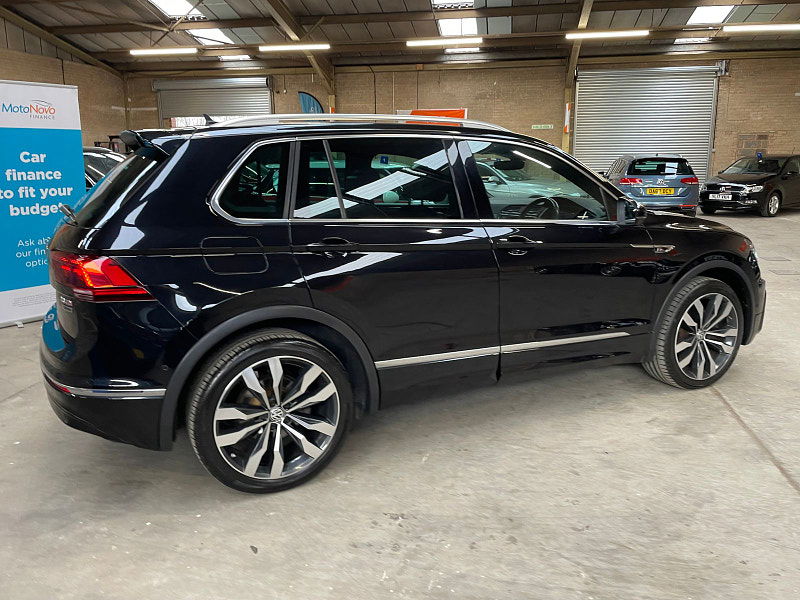 Volkswagen Tiguan 2.0 R-LINE TDI BMT 4MOTION DSG 5d 188 BHP PAN ROOF, HEAD UP DISPLAY DYNAUDIO, REVERSING CAMERA, SAT NAV 5dr Automatic 2025