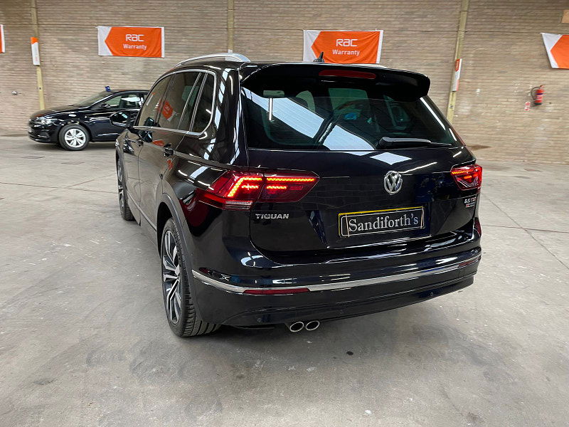 Volkswagen Tiguan 2.0 R-LINE TDI BMT 4MOTION DSG 5d 188 BHP PAN ROOF, HEAD UP DISPLAY DYNAUDIO, REVERSING CAMERA, SAT NAV 5dr Automatic 2025