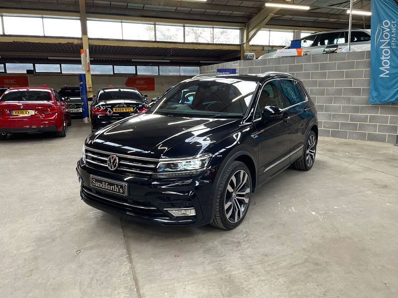 Volkswagen Tiguan 2.0 R-LINE TDI BMT 4MOTION DSG 5d 188 BHP PAN ROOF, HEAD UP DISPLAY DYNAUDIO, REVERSING CAMERA, SAT NAV 5dr Automatic 2025
