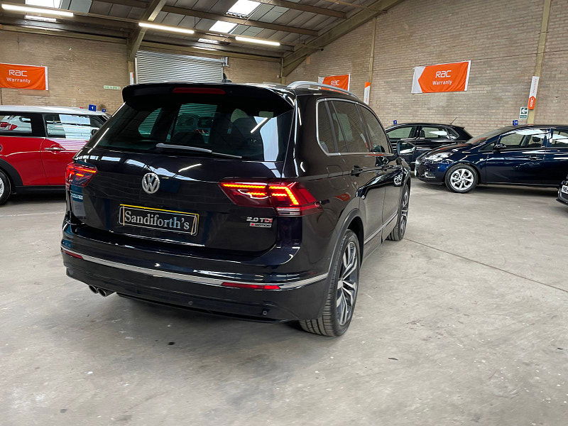 Volkswagen Tiguan 2.0 R-LINE TDI BMT 4MOTION DSG 5d 188 BHP PAN ROOF, HEAD UP DISPLAY DYNAUDIO, REVERSING CAMERA, SAT NAV 5dr Automatic 2025