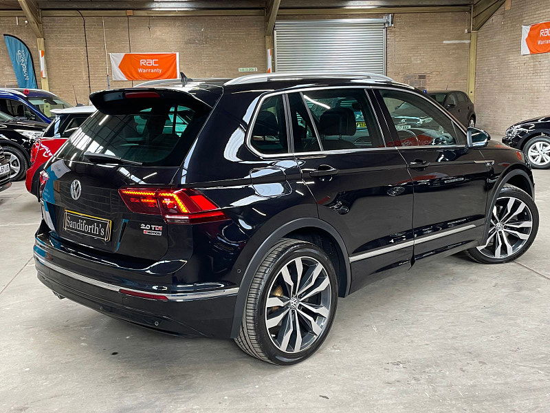 Volkswagen Tiguan 2.0 R-LINE TDI BMT 4MOTION DSG 5d 188 BHP PAN ROOF, HEAD UP DISPLAY DYNAUDIO, REVERSING CAMERA, SAT NAV 5dr Automatic 2025