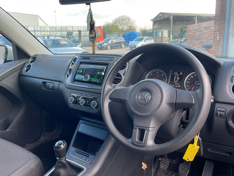 Volkswagen Tiguan 2.0 TDI BlueMotion Tech S SUV 5dr Diesel Manual 2WD Euro 5 (s/s) (140 ps) 5dr Manual 2026