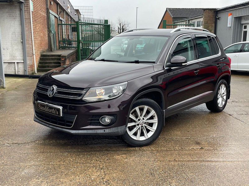 Volkswagen Tiguan 2.0 TDI BlueMotion Tech SE SUV 5dr Diesel Manual 4WD Euro 5 (s/s) (140 ps) 5dr Manual 2025