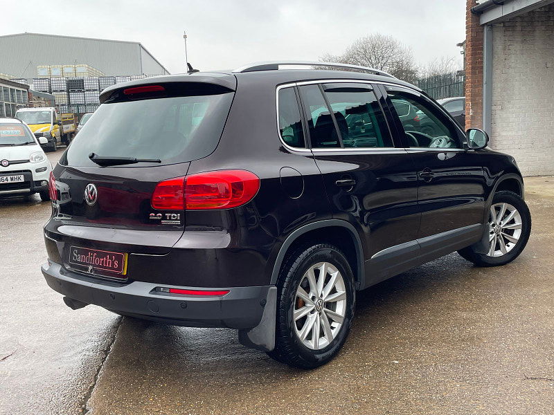 Volkswagen Tiguan 2.0 TDI BlueMotion Tech SE SUV 5dr Diesel Manual 4WD Euro 5 (s/s) (140 ps) 5dr Manual 2025