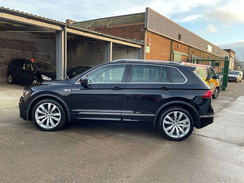 Volkswagen Tiguan 2.0 TDI R-Line SUV 5dr Diesel Manual 4Motion Euro 6 (s/s) (150 ps) 5dr Manual 2025