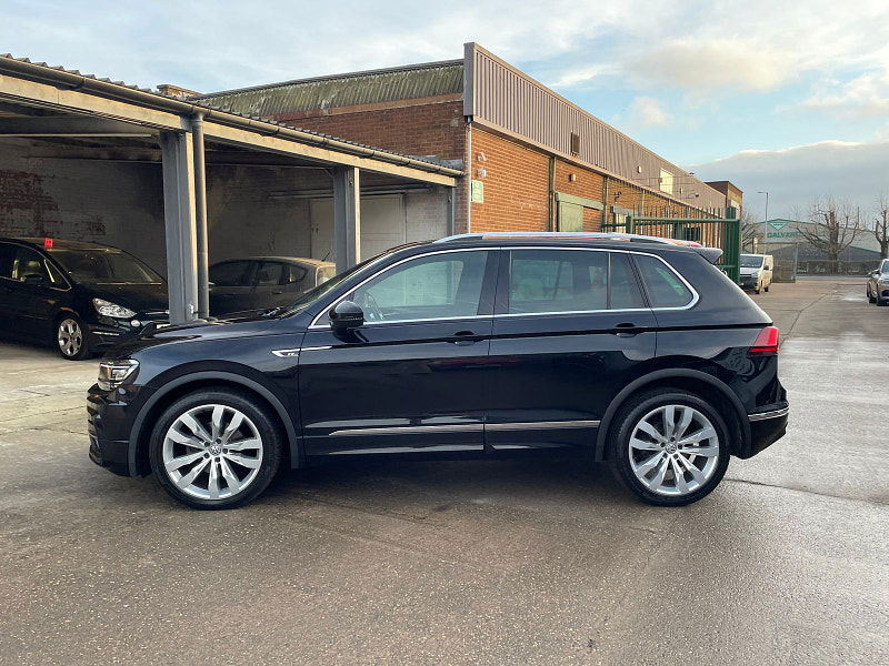 Volkswagen Tiguan 2.0 TDI R-Line SUV 5dr Diesel Manual 4Motion Euro 6 (s/s) (150 ps) 5dr Manual 2025