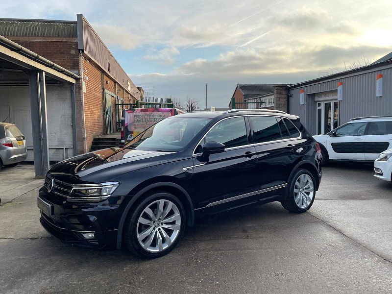 Volkswagen Tiguan 2.0 TDI R-Line SUV 5dr Diesel Manual 4Motion Euro 6 (s/s) (150 ps) 5dr Manual 2025