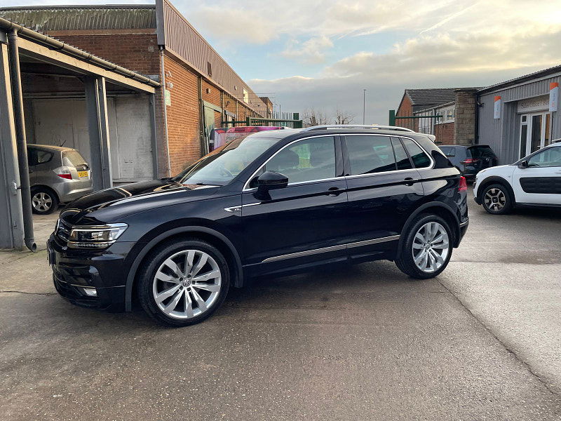 Volkswagen Tiguan 2.0 TDI R-Line SUV 5dr Diesel Manual 4Motion Euro 6 (s/s) (150 ps) 5dr Manual 2025