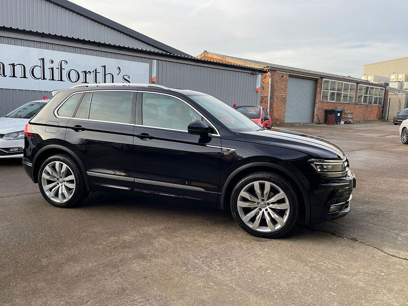 Volkswagen Tiguan 2.0 TDI R-Line SUV 5dr Diesel Manual 4Motion Euro 6 (s/s) (150 ps) 5dr Manual 2025