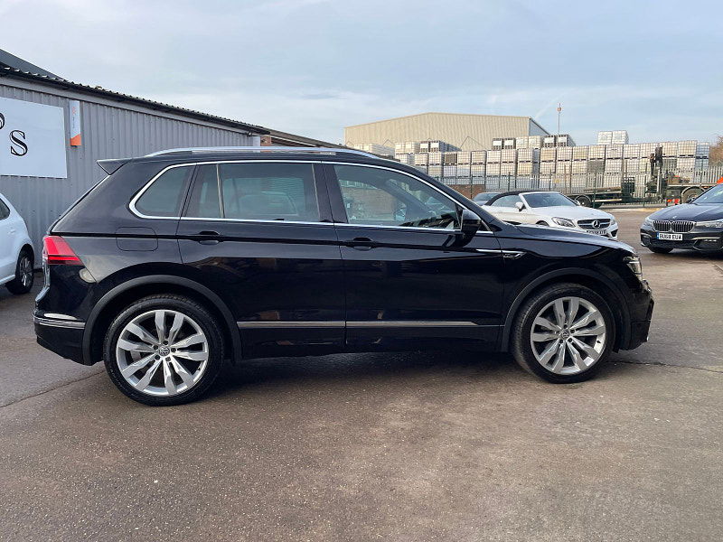 Volkswagen Tiguan 2.0 TDI R-Line SUV 5dr Diesel Manual 4Motion Euro 6 (s/s) (150 ps) 5dr Manual 2025