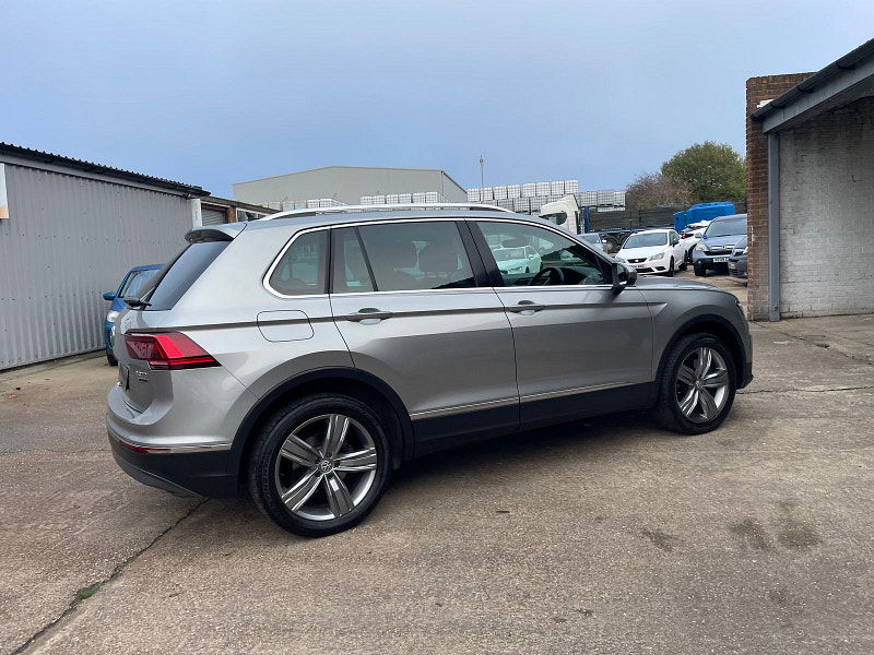Volkswagen Tiguan 2.0 TDI SEL SUV 5dr Diesel DSG 4Motion Euro 6 (s/s) (190 ps) 5dr Automatic 2025