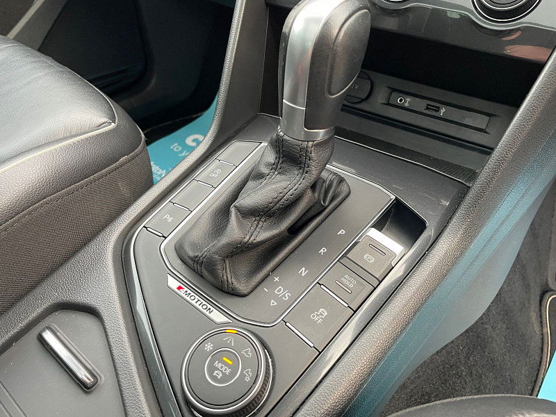 Volkswagen Tiguan 2.0 TDI SEL SUV 5dr Diesel DSG 4Motion Euro 6 (s/s) (190 ps) 5dr Automatic 2025