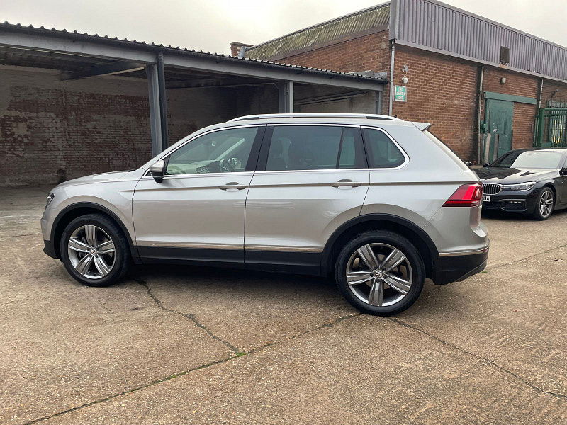Volkswagen Tiguan 2.0 TDI SEL SUV 5dr Diesel DSG 4Motion Euro 6 (s/s) (190 ps) 5dr Automatic 2025