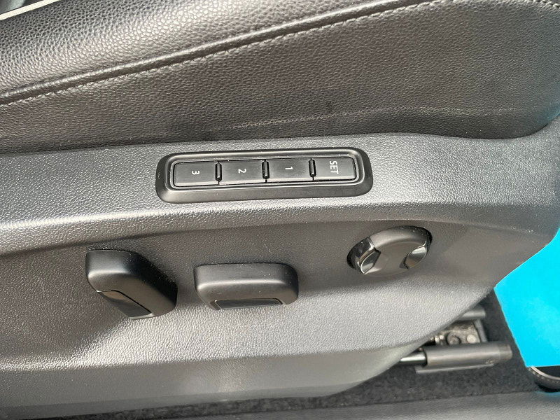 Volkswagen Tiguan 2.0 TDI SEL SUV 5dr Diesel DSG 4Motion Euro 6 (s/s) (190 ps) 5dr Automatic 2025