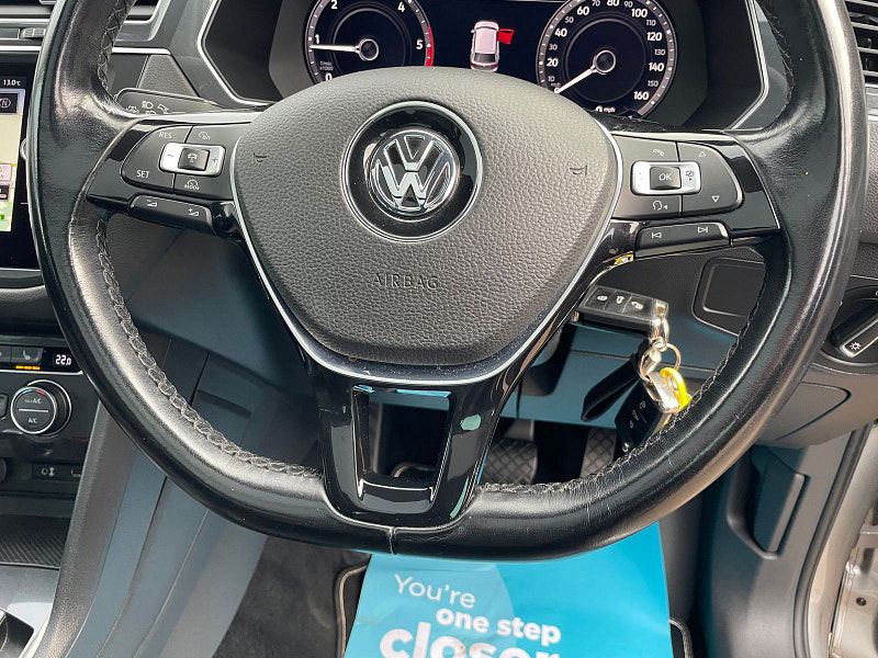 Volkswagen Tiguan 2.0 TDI SEL SUV 5dr Diesel DSG 4Motion Euro 6 (s/s) (190 ps) 5dr Automatic 2025