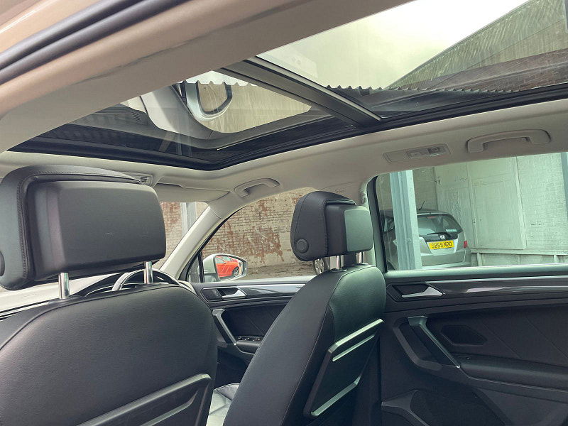 Volkswagen Tiguan 2.0 TDI SEL SUV 5dr Diesel DSG 4Motion Euro 6 (s/s) (190 ps) 5dr Automatic 2025