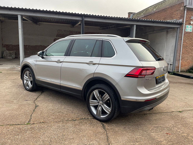 Volkswagen Tiguan 2.0 TDI SEL SUV 5dr Diesel DSG 4Motion Euro 6 (s/s) (190 ps) 5dr Automatic 2025