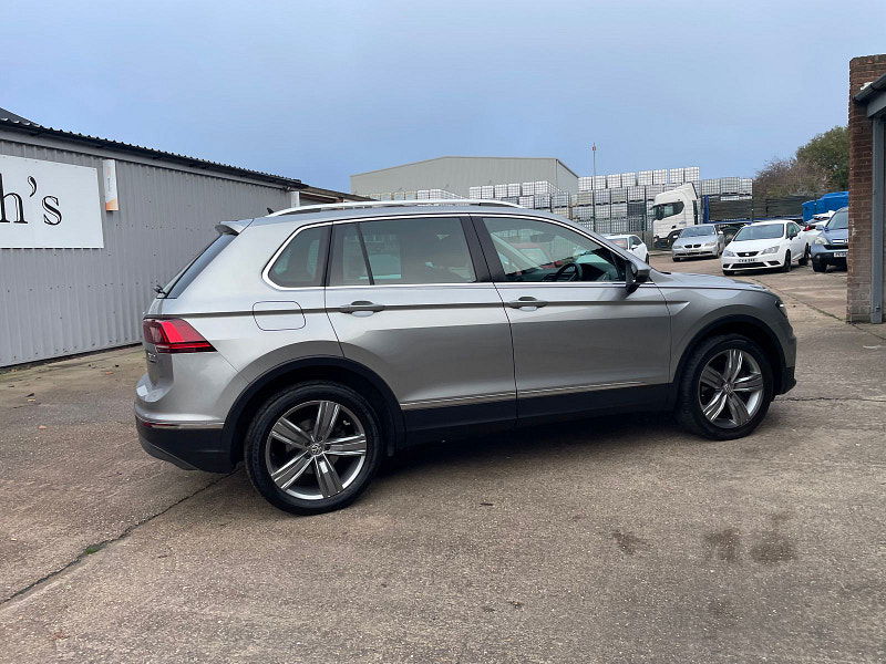 Volkswagen Tiguan 2.0 TDI SEL SUV 5dr Diesel DSG 4Motion Euro 6 (s/s) (190 ps) 5dr Automatic 2025