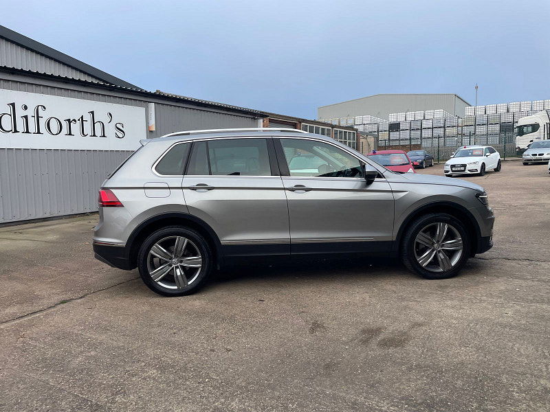 Volkswagen Tiguan 2.0 TDI SEL SUV 5dr Diesel DSG 4Motion Euro 6 (s/s) (190 ps) 5dr Automatic 2025
