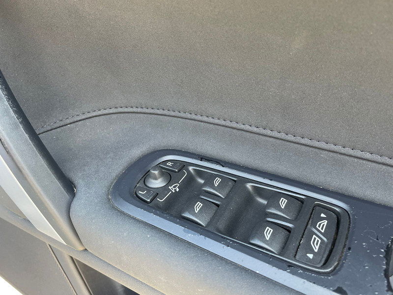 Volvo C70 2.0 D3 SE Inscription Convertible 2dr Diesel Geartronic Euro 5 (150 ps) 13 Services, Only 91k  2dr Automatic 2025